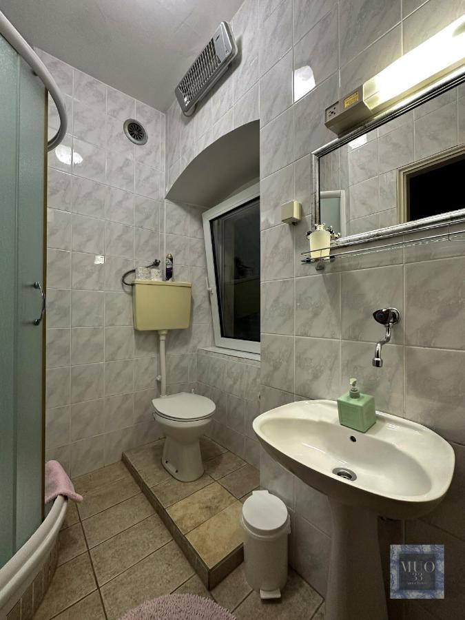 Muo 33 Apartments Kotor Exterior photo